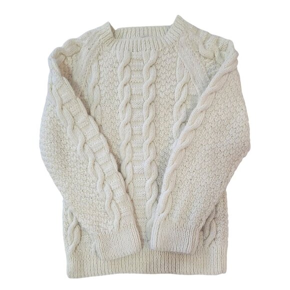 Handmade White Cable Knit Sweater Warm Cozy Design Raglan Sleeves Classic Style - Picture 2 of 7
